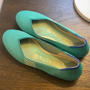 Rothy’s Flat in Calyspo (LE)